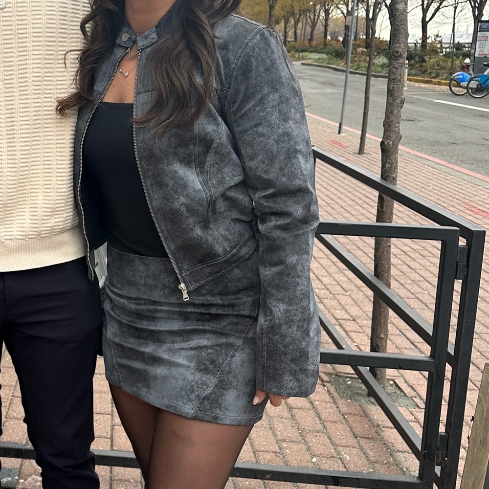 Tiger Mist Charcoal and Black Skirt Set